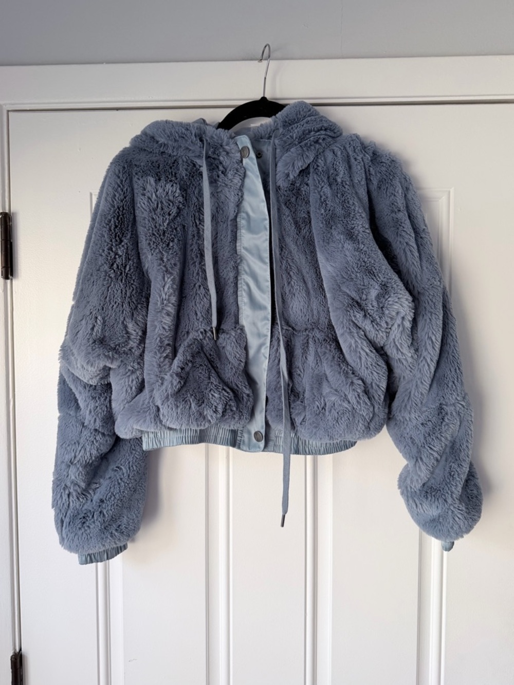 Free people size xs Love It Soft Hoodie Bomber Jacket Blue Grey Faux Fur - Picture 2 of 5